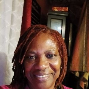 Meet your Posher, Selina